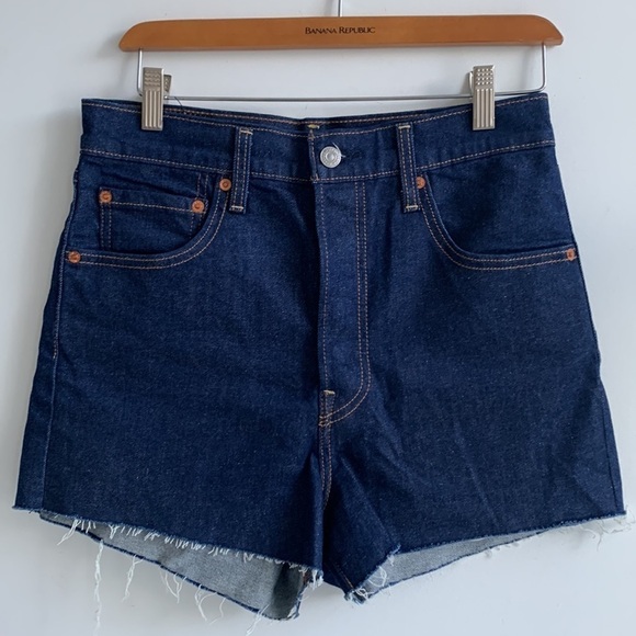 Levi's ribcage no mans land short in indigo dark blue, size 30 - Picture 8 of 14